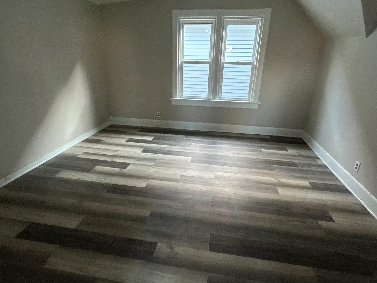 3 bed, $1,250 — Photo 3