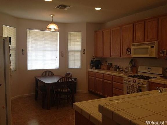 2nd image of 1393 Bamboo St