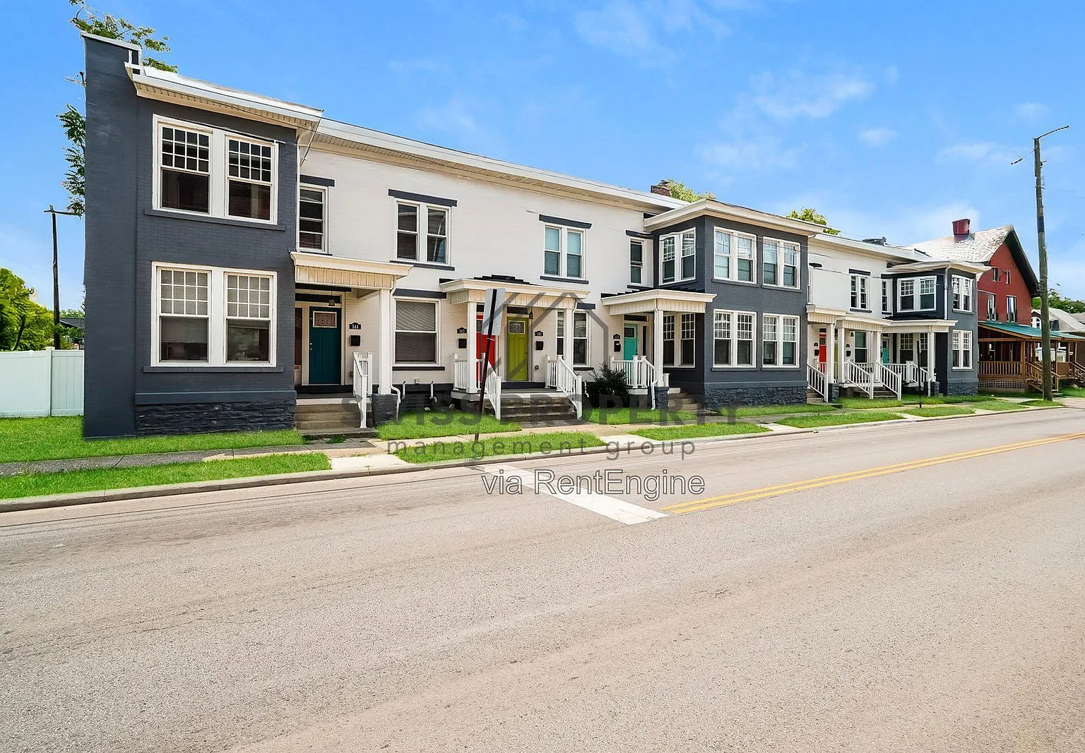 2 bed, 2.0 bath, 1100 sqft, $1,575 — Photo 3