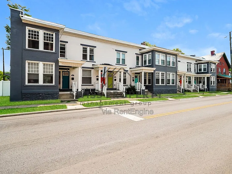 338 Taylor Ave — Photo 3