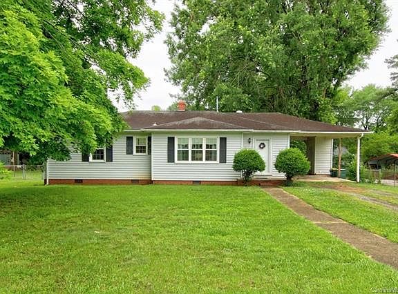 2nd image of 1319 Arbor Dr