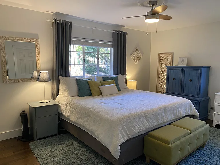 4975 Lake Forrest Dr — Photo 10