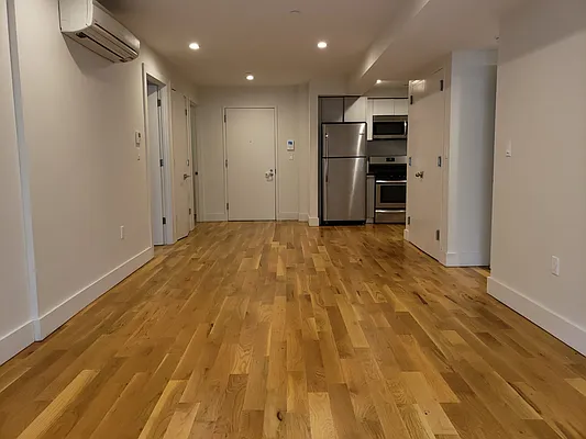 Rented by Lodger Corp | media 4
