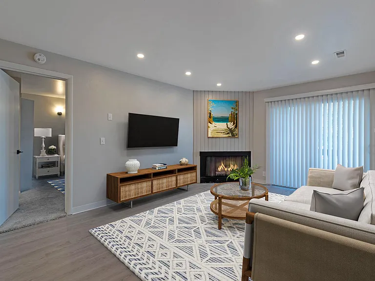 Cottonwood Creek Apartments — Photo 46