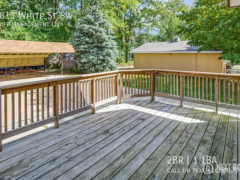 3811 White St SW — Photo 9