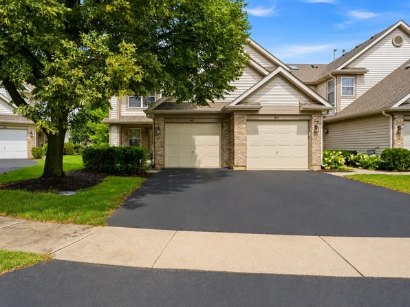 1984 Persimmon Ct, Schaumburg, IL 60193