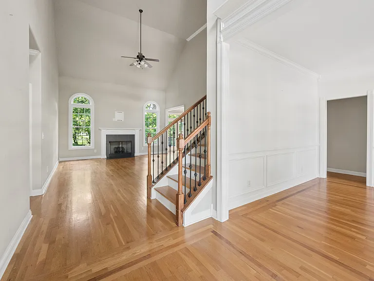 4029 Fremantle Cir — Photo 16