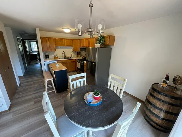 Dining/Kitchen