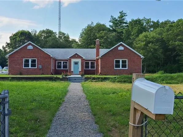 945 Danielson Pike, Scituate, RI 02857