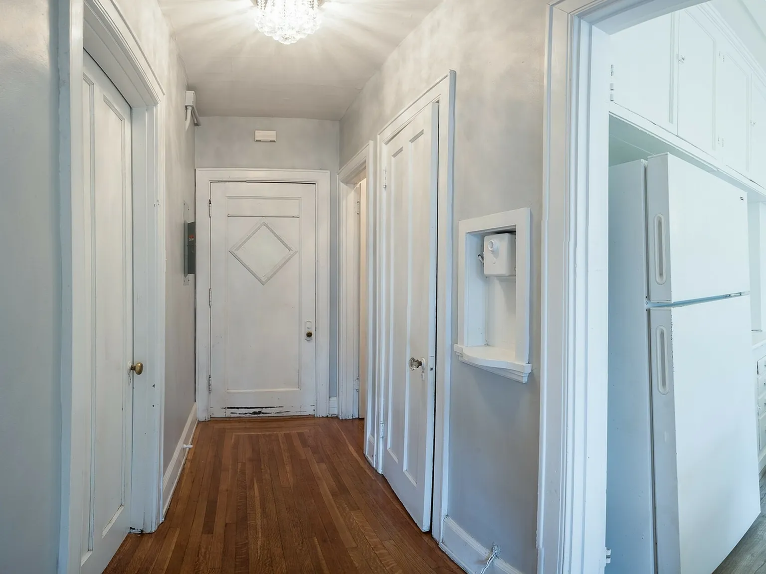 384 Probasco — Photo 3