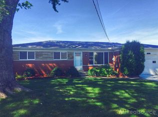 38055 Villa Mar St, Harrison Township, MI