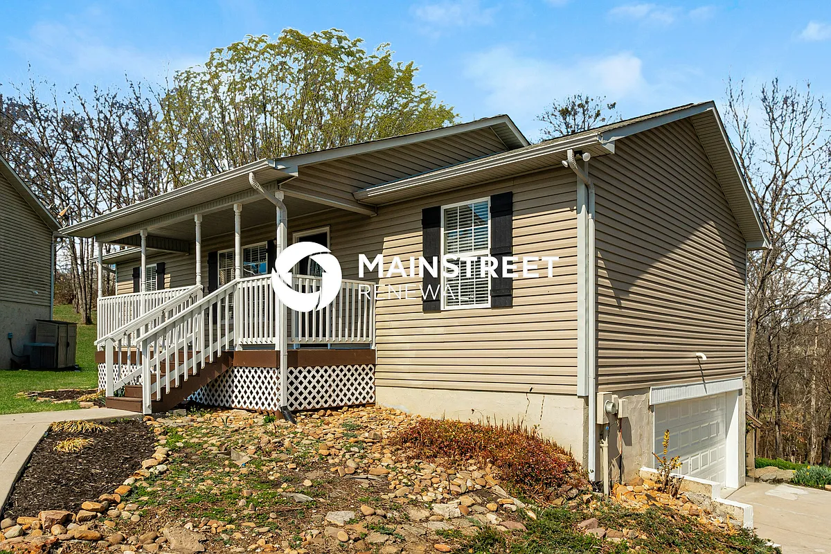 Front View - 7517 Barnbrook Ln