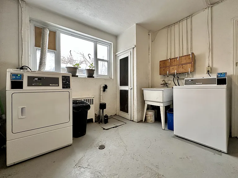 839 Kirkwood Ave — Photo 17