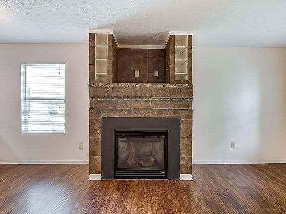 5th image of 7541 Hemrich Dr