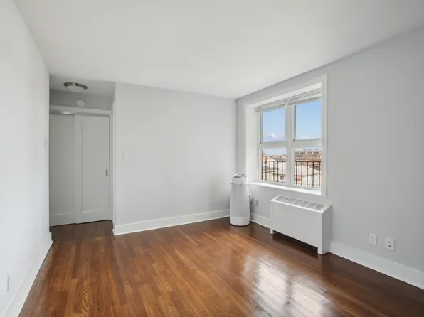 20-26 Seagirt Boulevard image 3 of 18