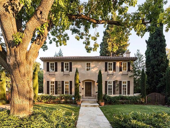 3rd image of 788 Stone Ln
