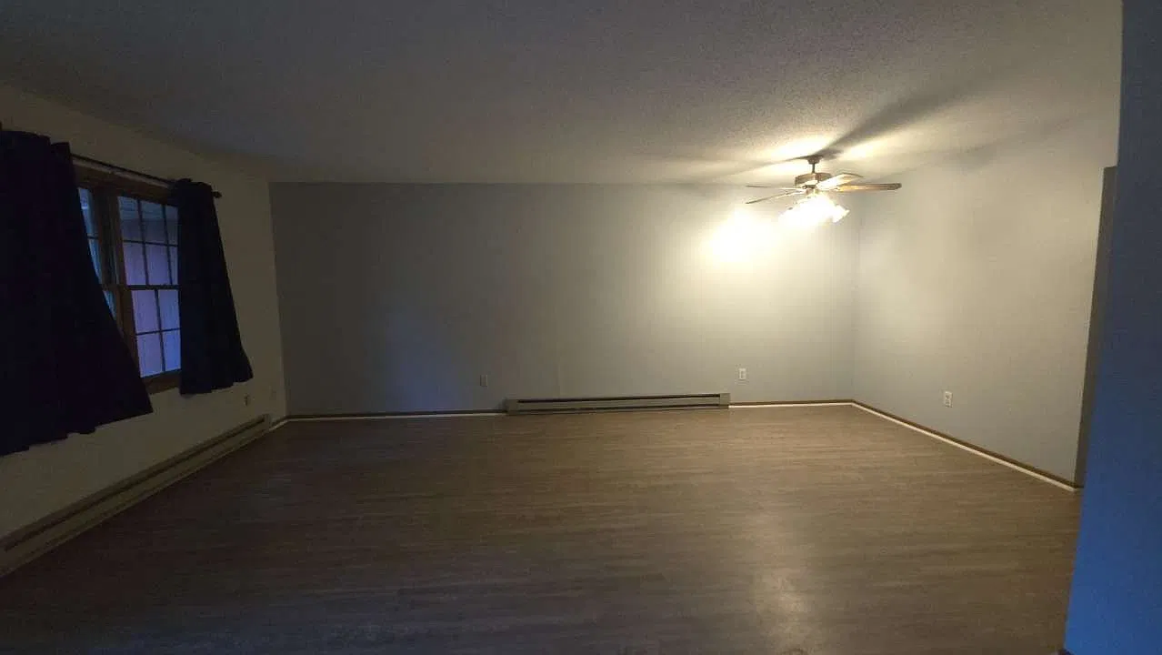 2 bed, 1303 sqft, $1,500 — Photo 4