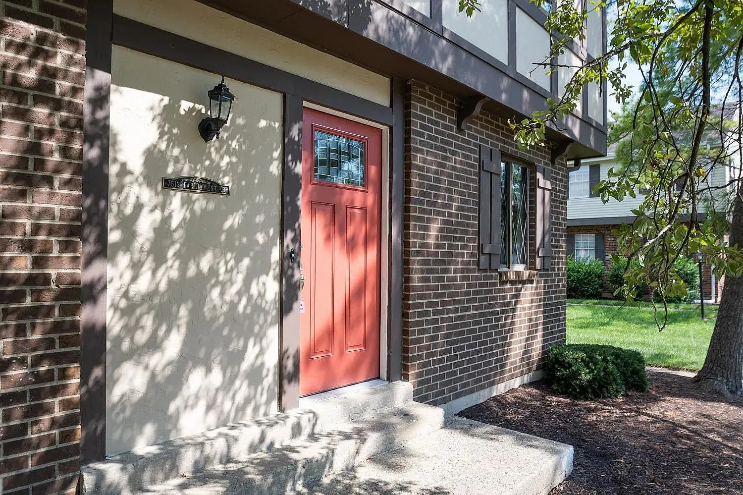 3 bed, 3.5 bath, 1232 sqft, $2,095 — Photo 3