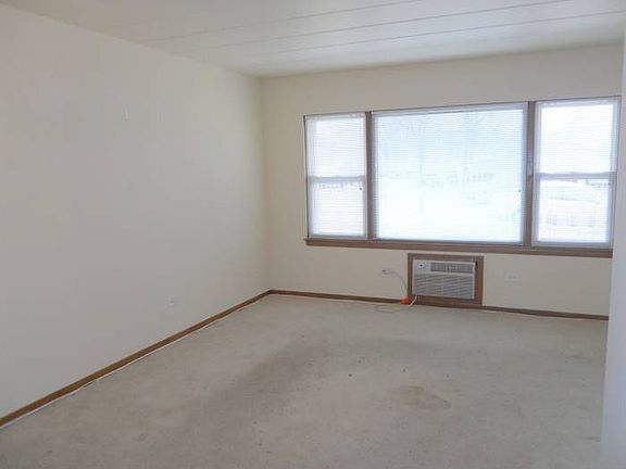 4th image of 7740 Harvard St APT 3