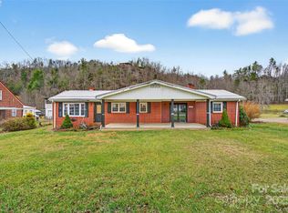 12231 N 226th Hwy, Bakersville, NC 28705