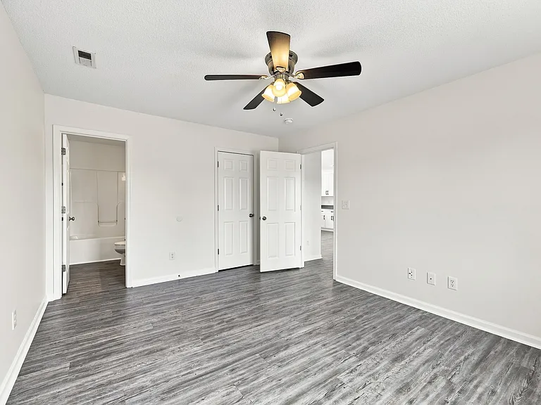 1306 Jessica St — Photo 11