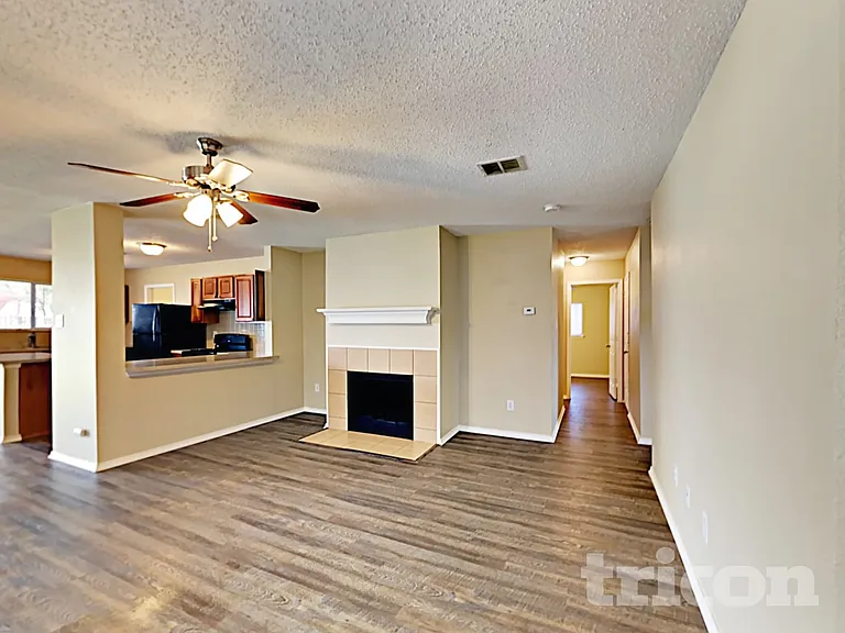7109 Galveston Dr — Photo 4