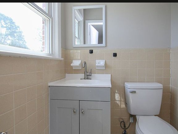 5th image of 1005 Green St