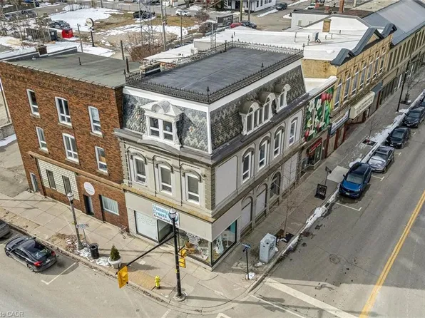 56 Norfolk St S, Norfolk County, ON N3Y 2W2