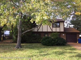 13 Salisbury Ave, Middletown, NJ 07748