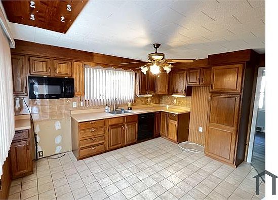 2nd image of 17 Emerson Park