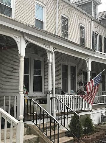2nd image of 15345 W Gordon St