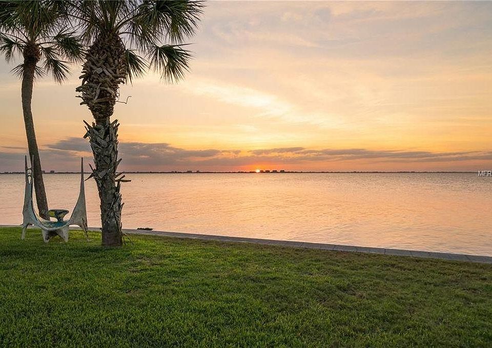 1st image of 300 S Shore Dr