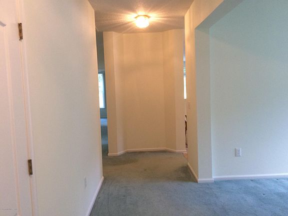 3rd image of 16 Evergreen Springs Drive