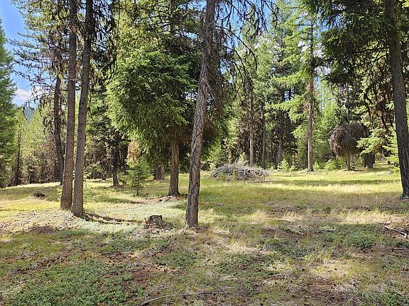 3rd image of 29 Cape Labelle Rd N