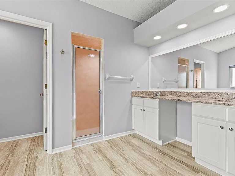 9447 Ashley Dr — Photo 33