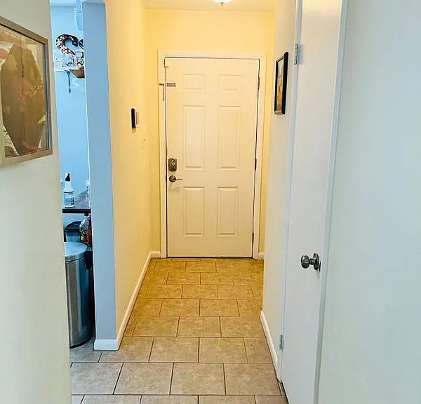 733 Tilden Pl — Photo 3