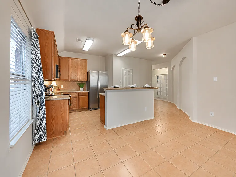 2108 Hayes St — Photo 12