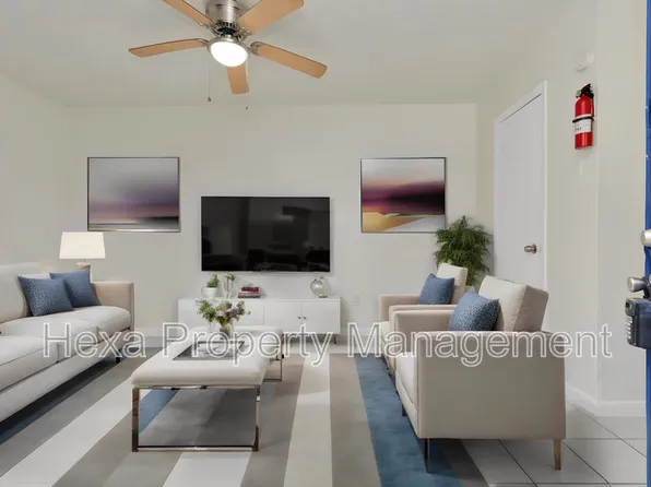 409 Austin Rd, Conroe, TX