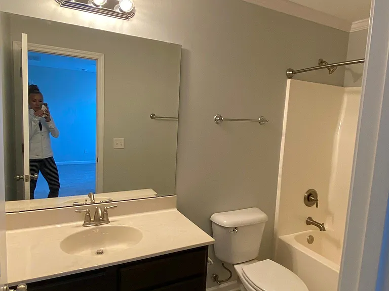 545 Foxfield Ct — Photo 10