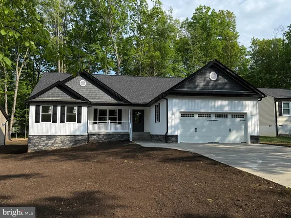 1233 Lakeview Pkwy, Locust Grove, VA 22508