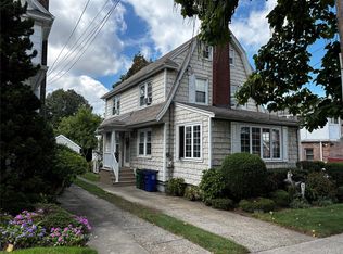 3610 217th St, Bayside, NY 11361