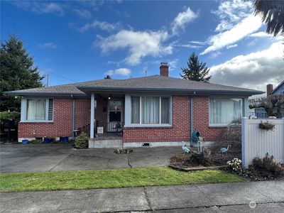 816 W Pioneer Avenue, Puyallup, WA, 98371