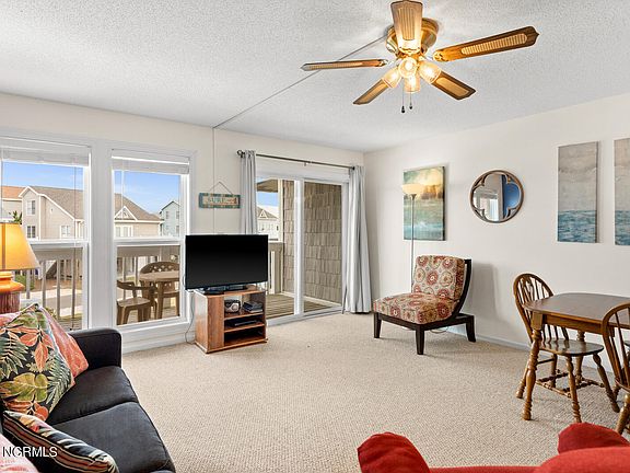 5th image of 7 Harbor Drive #C3