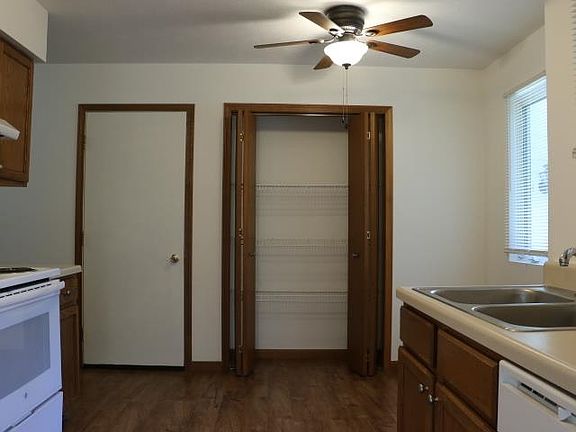 4th image of 4626-28 Fenton Ln