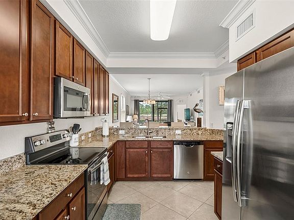 5th image of 16706 VARDON TERRACE #101