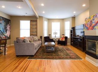 1419 W Henderson St #3, Chicago, IL 60657