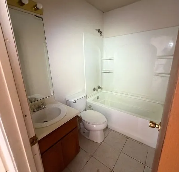 2605 Springfield Ave #4 — Photo 5