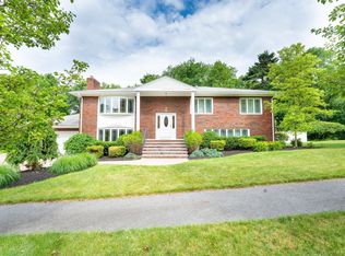 5 Albemarle Rd, Norwood, MA 02062