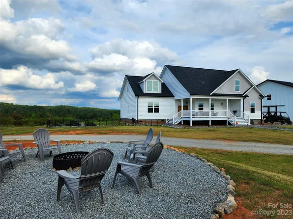 985 Farfara Way, Lake Lure, NC 28746