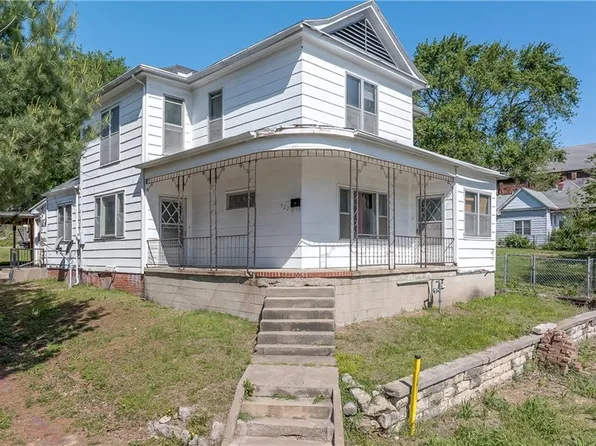 922 S 15th St, Saint Joseph, MO 64503